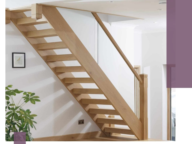 Изготовление деревянных лестниц под ключ в Белогорске для дома