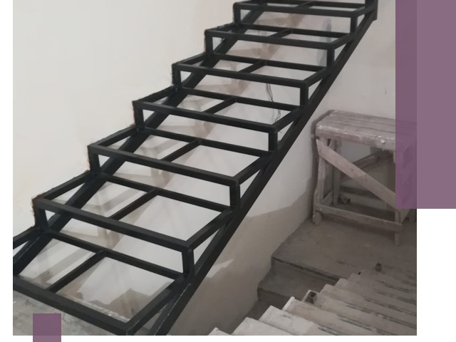 Демонтаж лестниц на металлокаркасе в Белогорске: быстрый вывоз и разбор