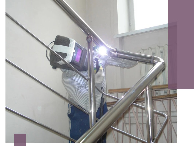 Монтаж перил и ограждений качественно в Белогорске