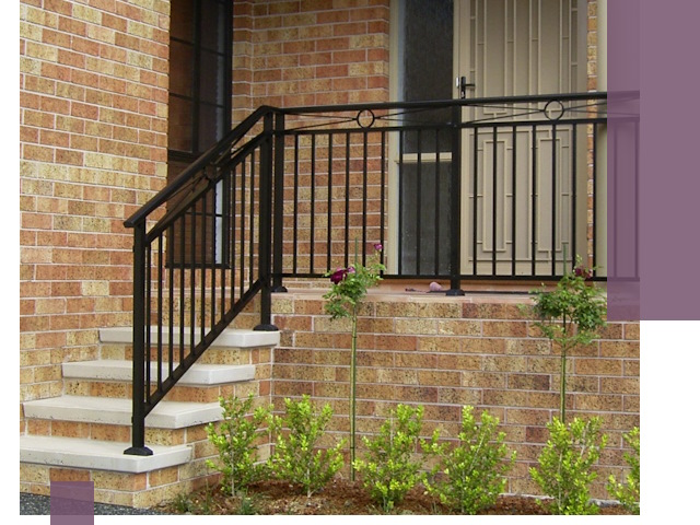 Уличные перила из металла под ключ в Белогорске