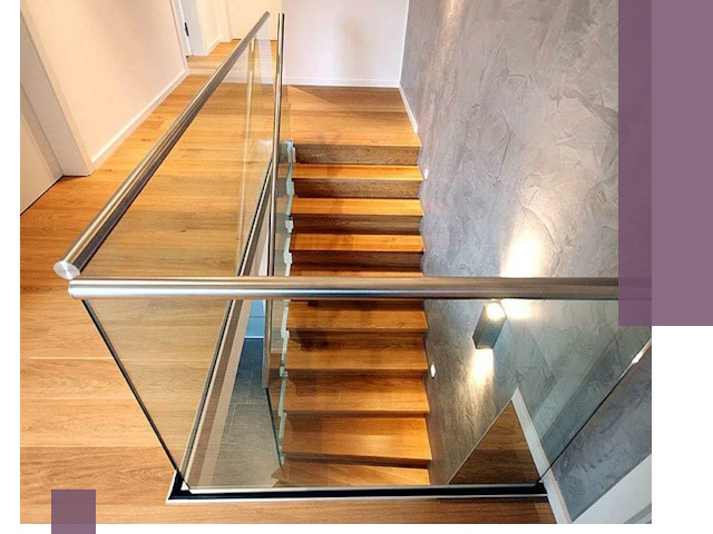 Перила для лестницы в доме — изготовление и монтаж в Белогорске