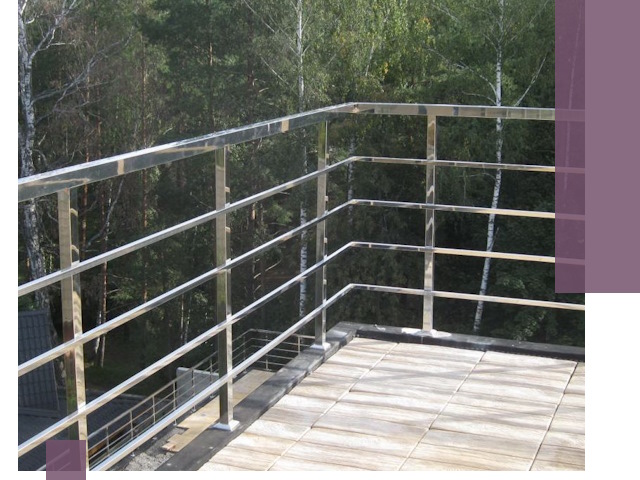 Парапеты из нержавеющей стали в Белогорске — изготовление и монтаж