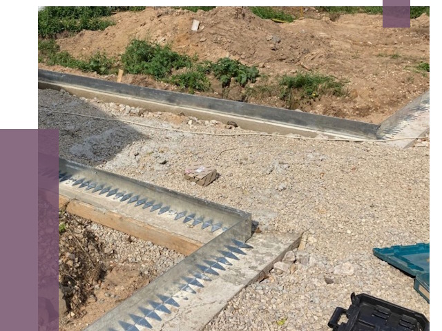 Металлические бордюры для дорожек в Белогорске от 4897 руб.